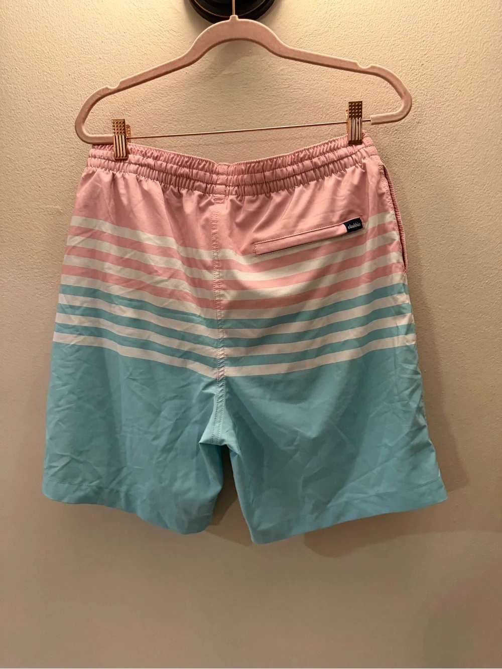 Chubbies Mens Pink Blue Striped Swim Trunks 7 Inch Inseam Large L Summer Beach